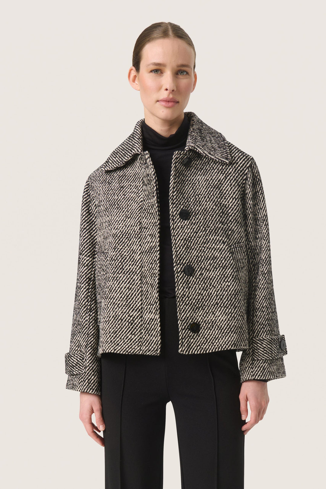 Mabel Akeleje Coat