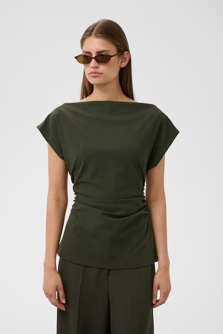 Eirlys Tee