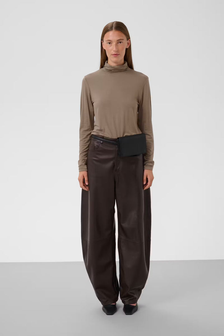 Hanadi Rollneck Long Sleeve