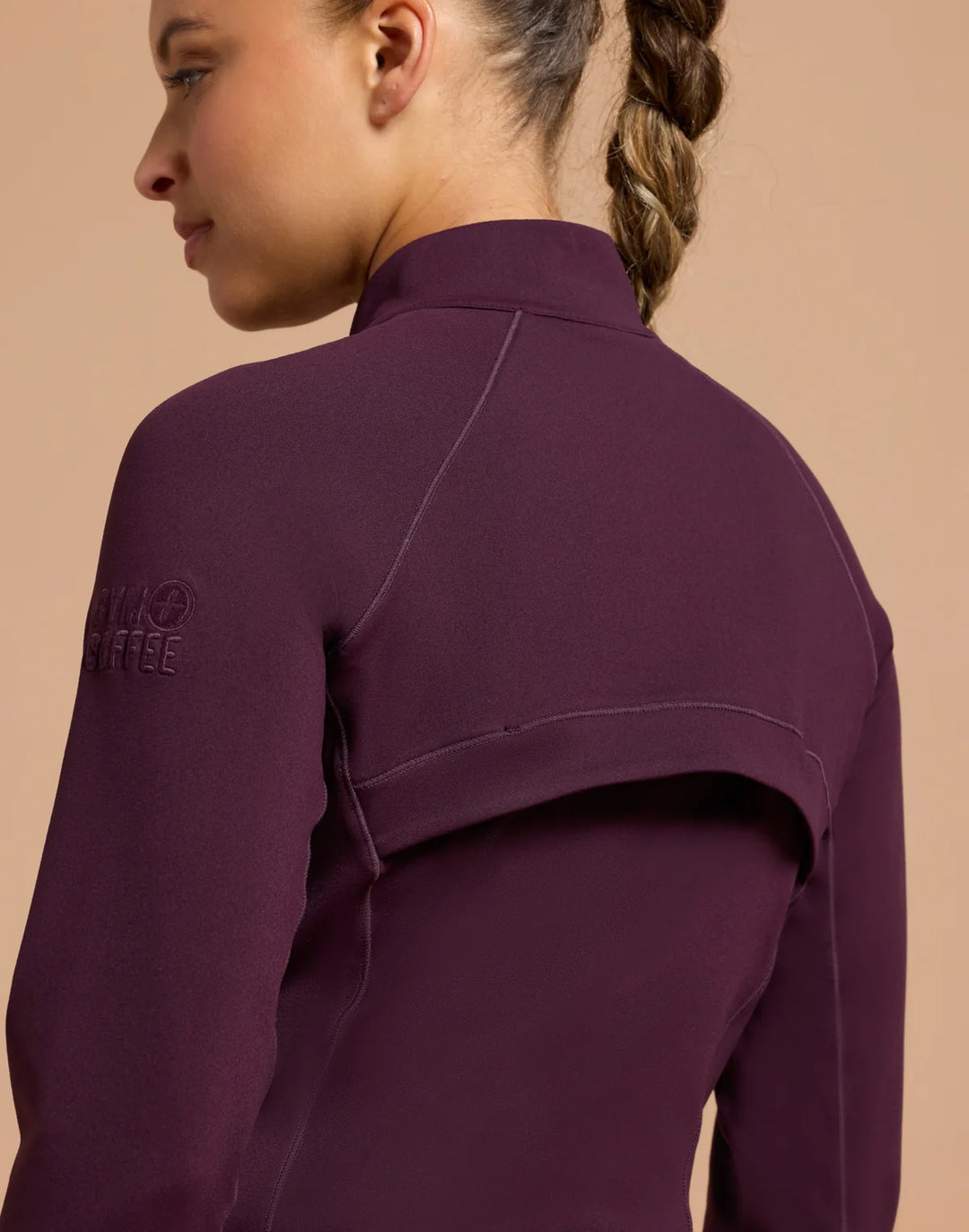 Relentless Full Zip in Grape Noir