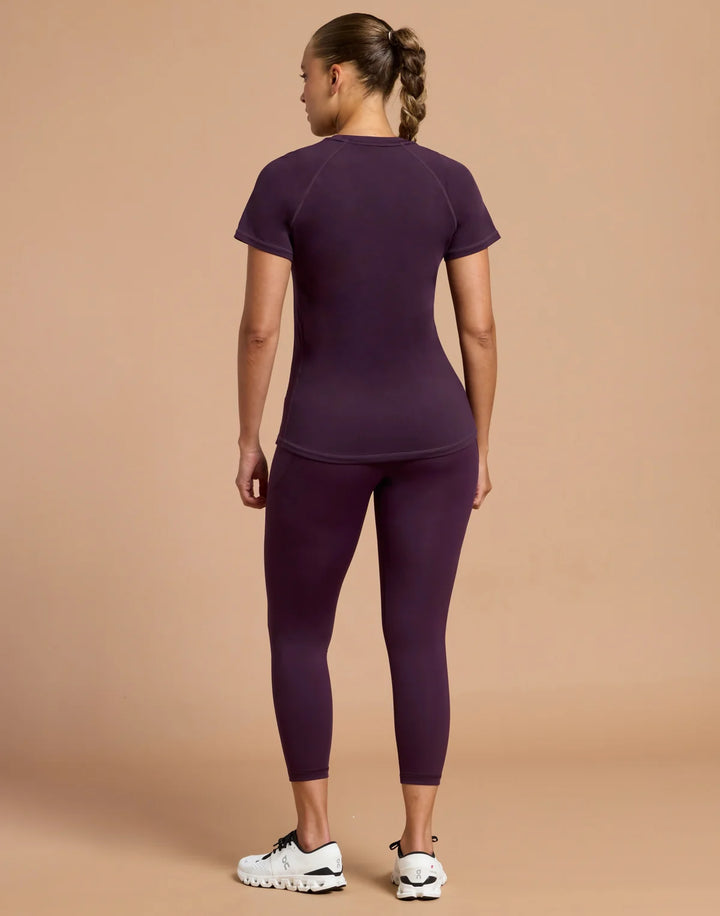 Relentless Tee in Grape Noir