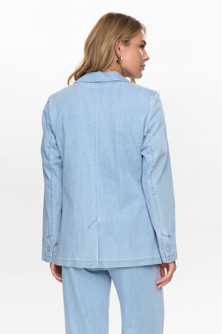 Nualetta Blazer