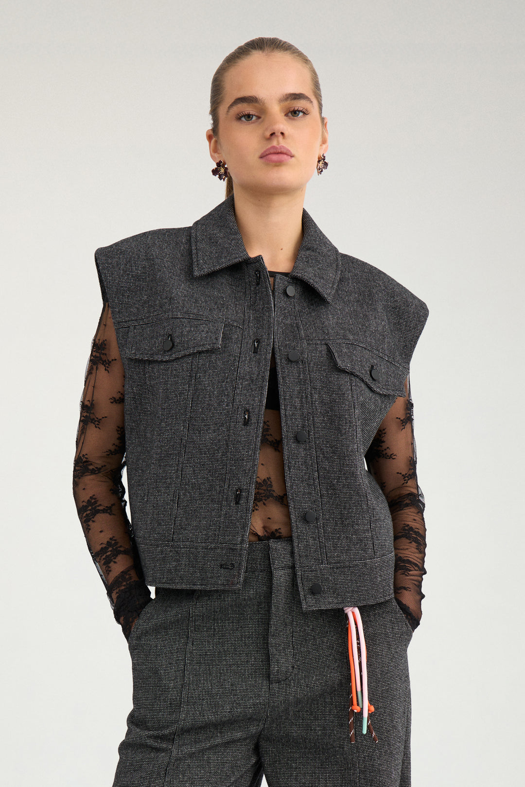 Nuroki Vest