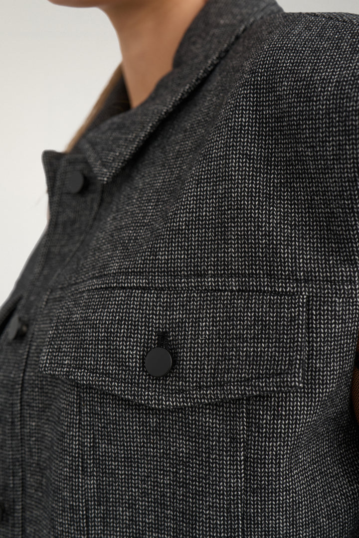 Nuroki Vest