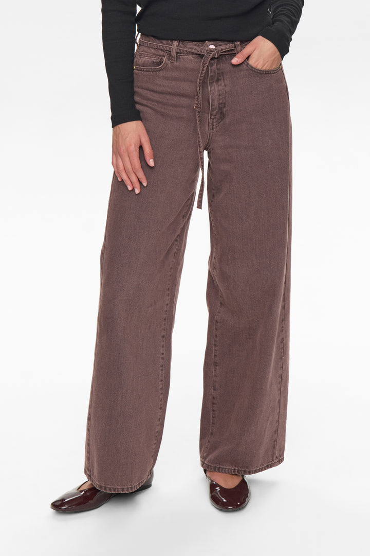 Nubrooklyn Jean