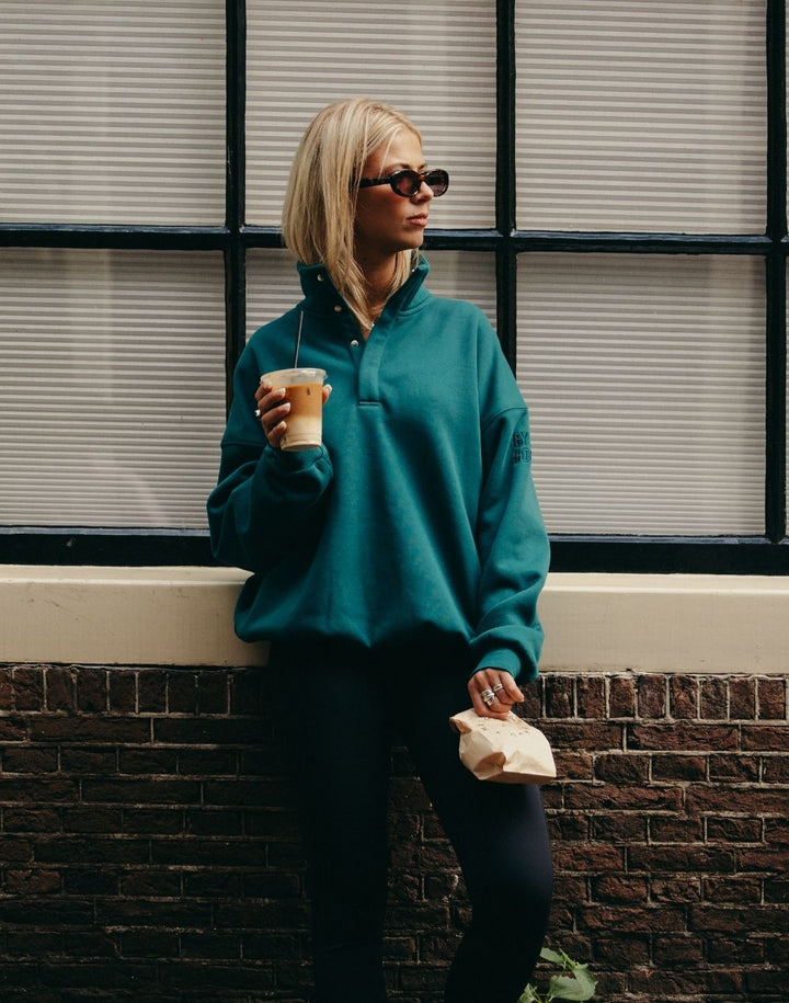 Snap Collar Sierra Sweatshirt