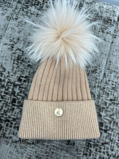 HOV Luxury Bobble Hat