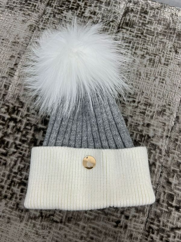 HOV Luxury Bobble Hat