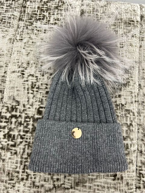 HOV Luxury Bobble Hat