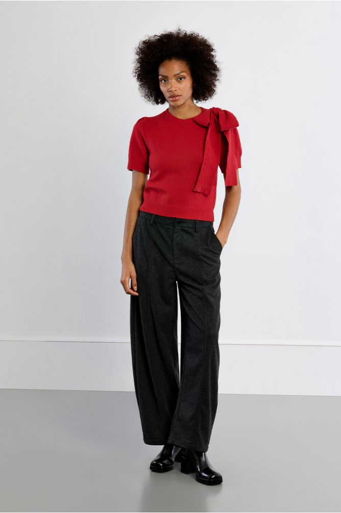 Short Sleeved Knitted T-Shirt with Bow