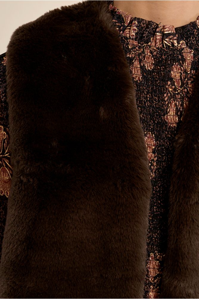 Faux Fur Sleeveless Jacket